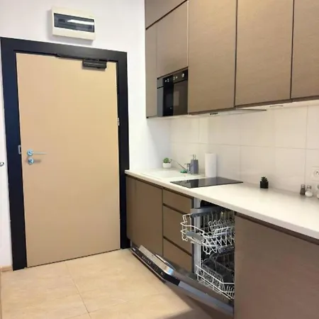 Zlatarooms 409 * Warszawa